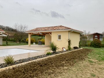 Création d'un tour de piscine à Saint Jean de L'Herm